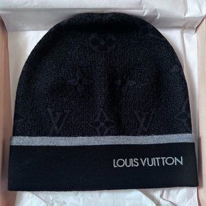 LV authentic Hat never worn